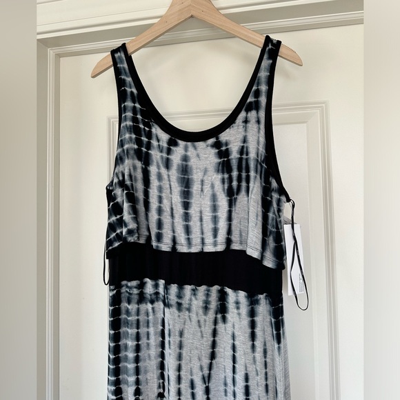 NWT Kensie MAXI dress FOG MELANGE COMBO Women Size Med BLACK BLUE WHITE GRAY - Picture 2 of 12
